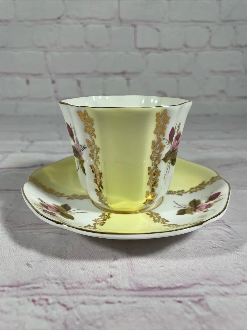 Vintage Royal Grafton Floral Gold Gilt Bone China Teacup and Saucer Set England